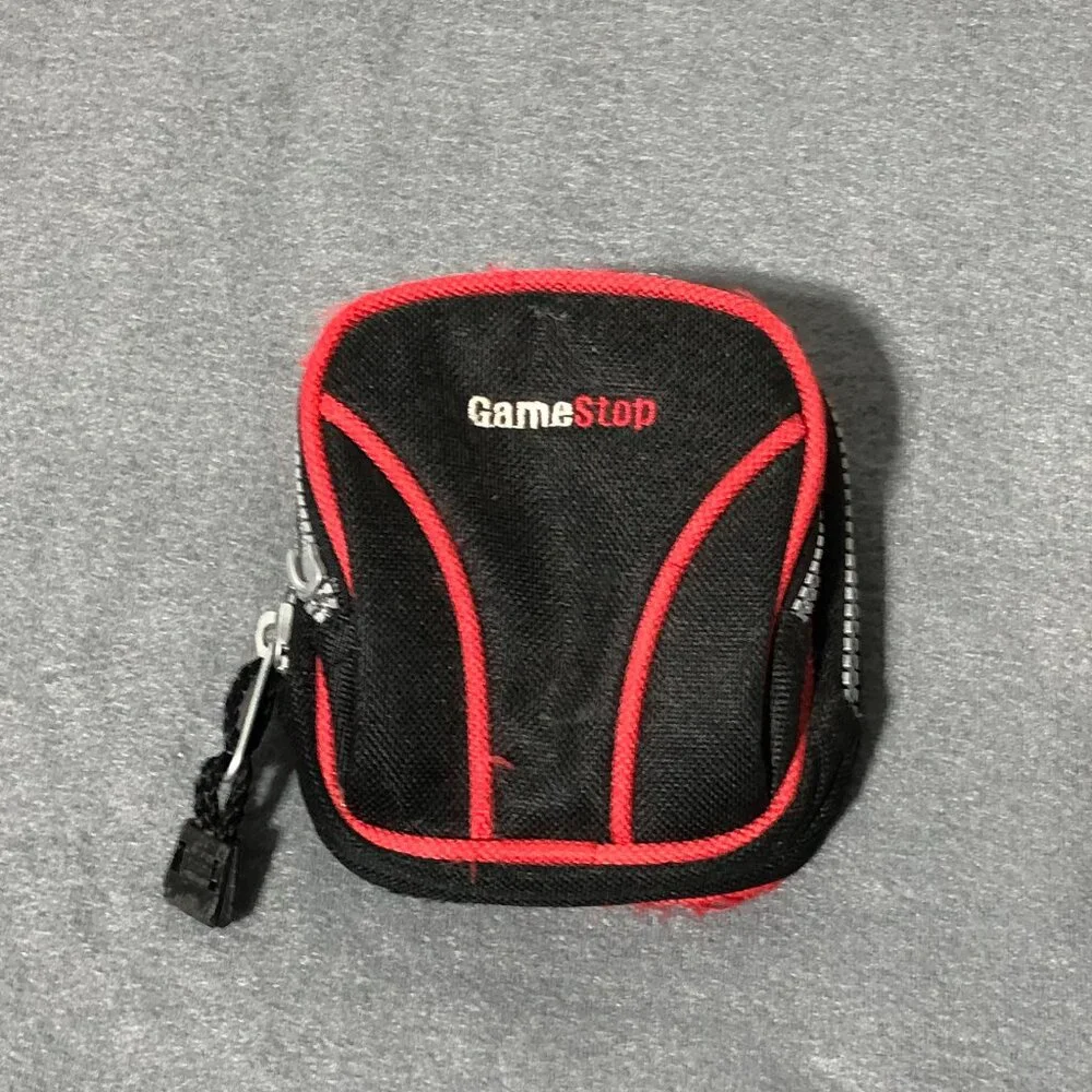 Vintage GameStop Protective Carrying Zip Case Nintendo Game Boy Advance SP Red